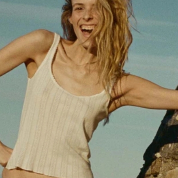 Doen Shae Tank Top - Picture 2 of 5